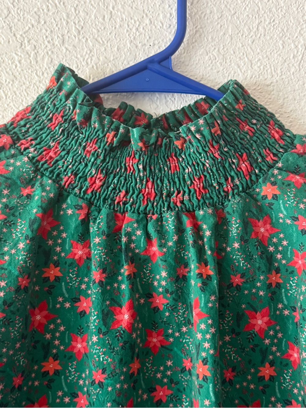 Shop The Mint Green Floral Smocked Top size Medium - Picture 5 of 9